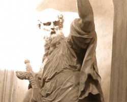 PaulStatue2